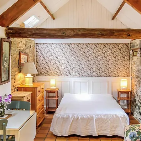 Ferienhaus Gorgeous In With Wifi Quettehou